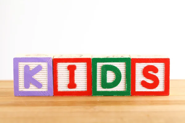 Bloque de juguete de madera KIDS — Foto de Stock