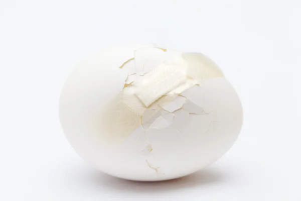 Ou alb crăpat — Fotografie, imagine de stoc
