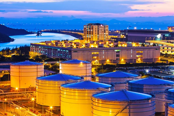 Oil tanks at night — Stock Photo, Image