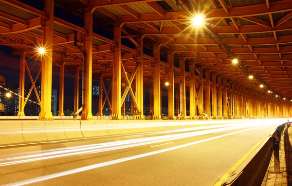 Túnel con luz del coche —  Fotos de Stock