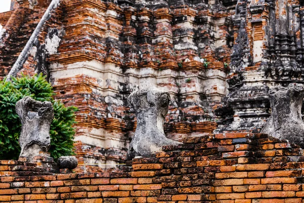 Arquitectura histórica en Ayutthaya, Tailandia — Foto de Stock