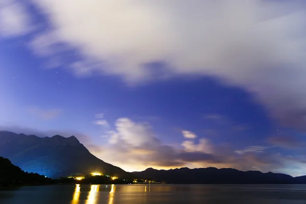 Coastline at night — Stock Photo, Image