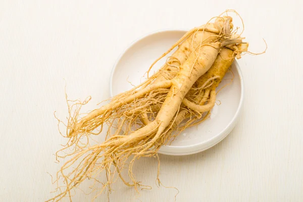 Tuore ginseng — kuvapankkivalokuva