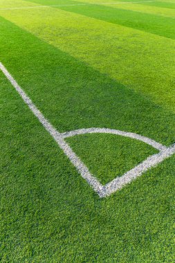 Futbol alan çim beyaz çizgi