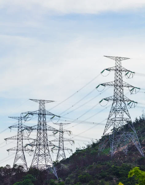 Torre de distribuição de energia — Fotografia de Stock