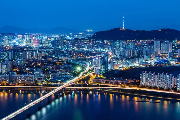 Seoul skyline från peak — Stockfoto