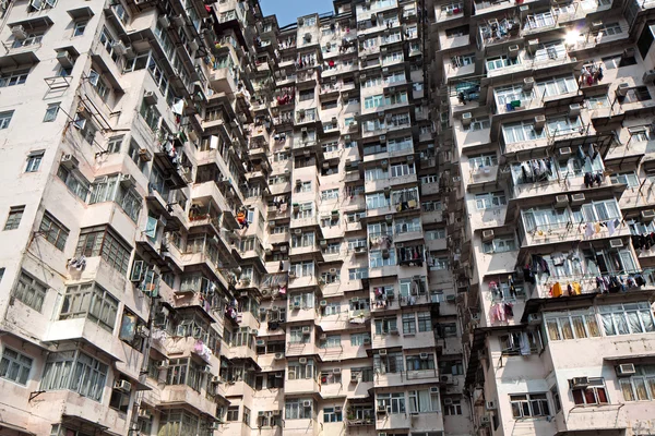 Vecchio edificio residenziale a Hong Kong — Foto Stock