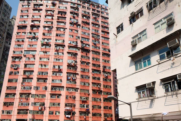 Antigo edifício residencial — Fotografia de Stock