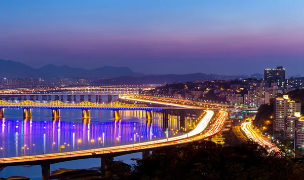 Сеульский горизонт ночью — стоковое фото