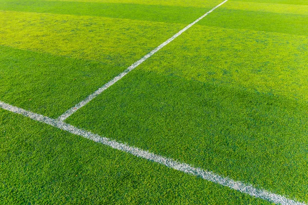 Synthetischer Fußballplatz — Stockfoto