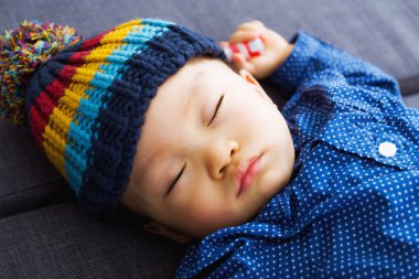 Asyalı bebek uyku