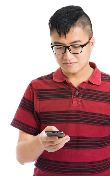 Asiatischer Mann mit Handy — Stockfoto
