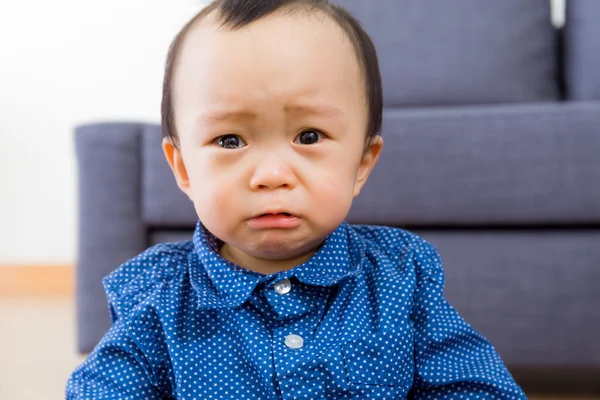 Asiático bebé chico sentir pena — Foto de Stock