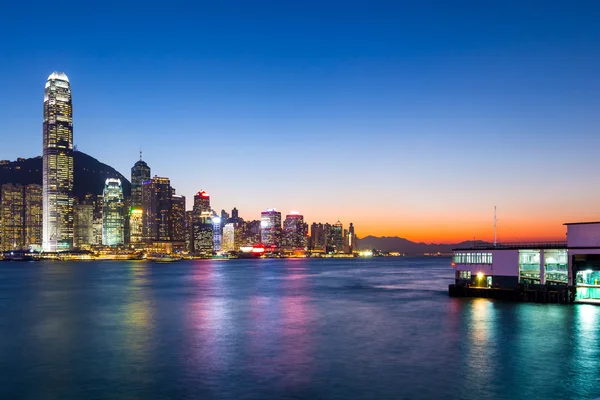 Cidade de Hong Kong noite — Fotografia de Stock