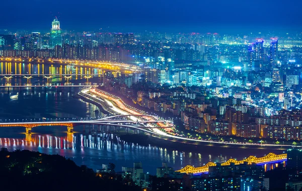 Сеульский горизонт ночью — стоковое фото