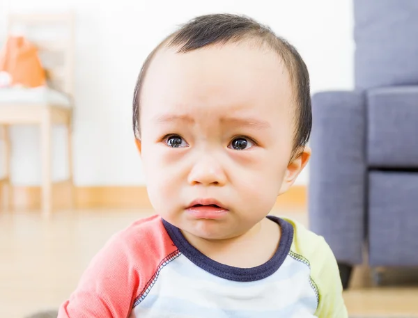 Asiatisches Baby weint — Stockfoto