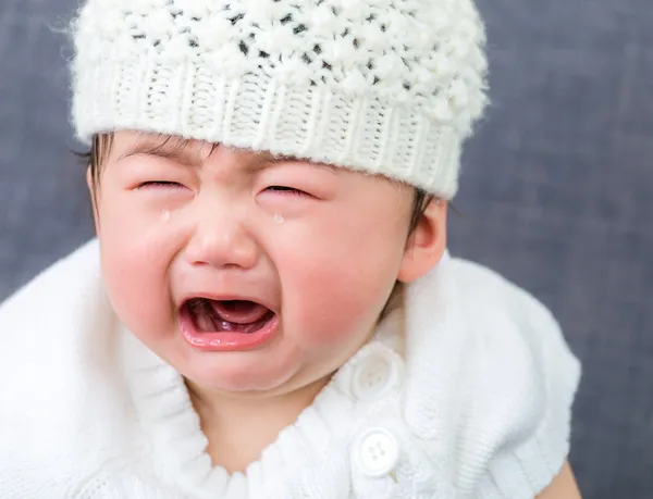 Asiático bebê chorando — Fotografia de Stock