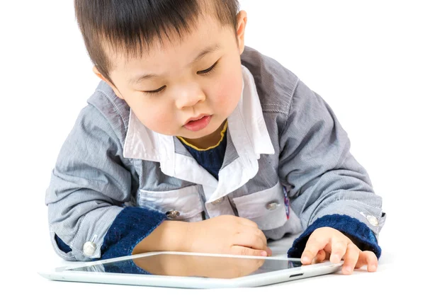 Asiatico bambino ragazzo utilizzando tablet — Foto Stock