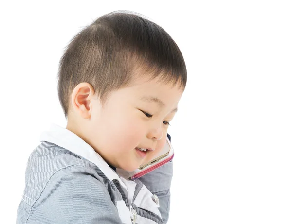 Asian little boy chatting by mobile — Stock Photo, Image