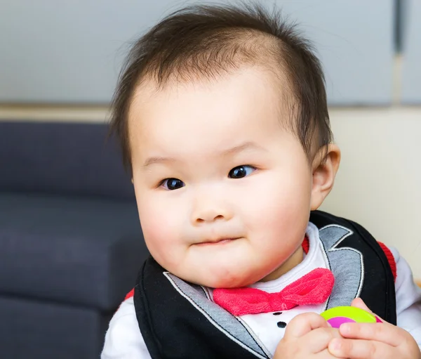 Asiático bebé niño en casa —  Fotos de Stock