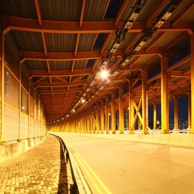 gece tünel