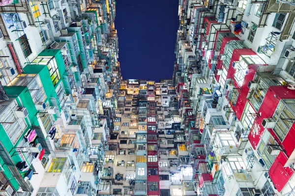 Compacte plat in hong kong — Stockfoto