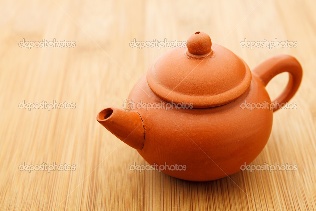 Chinese teapot Stock Photo by ©leungchopan 39028285