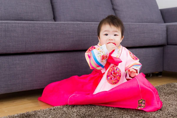 Traditionell koreansk dräkt baby — Stockfoto