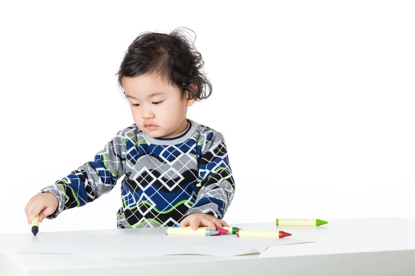 Малыш любит рисовать — стоковое фото