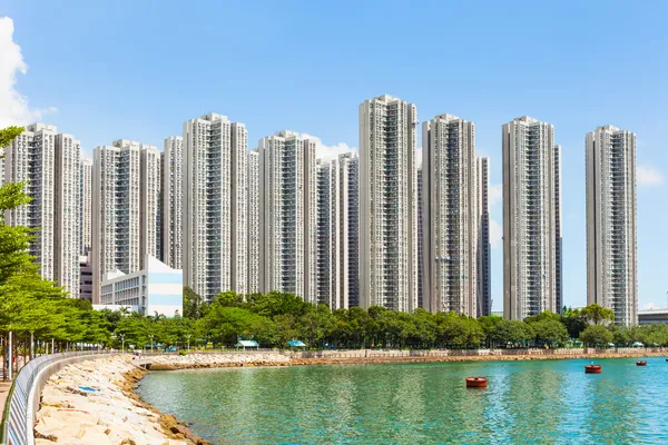 Edificio lleno de gente en Hong Kong — Foto de Stock