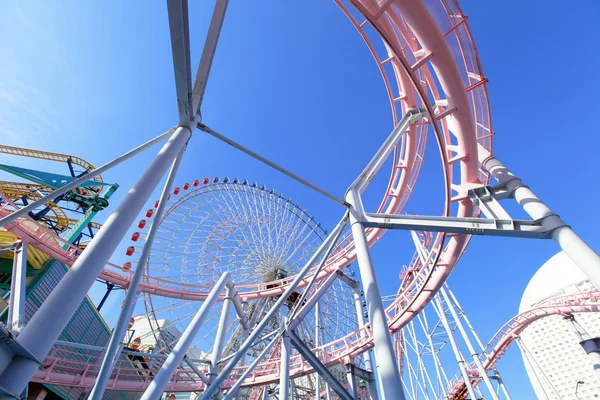 Amusement park rides — Stock Photo, Image