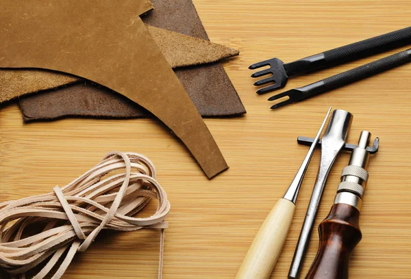 Lederen ambachtelijke gereedschap — Stockfoto