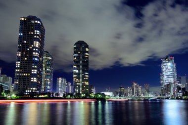 Tokyo tsukishima gece