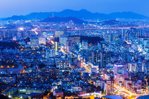 Paisaje urbano de Seúl por la noche —  Fotos de Stock