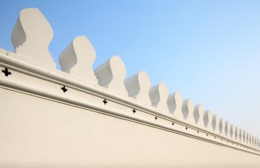 Tay tasarımı ile beyaz duvar