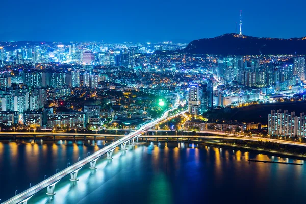 Ciudad de Seúl por la noche — Foto de Stock