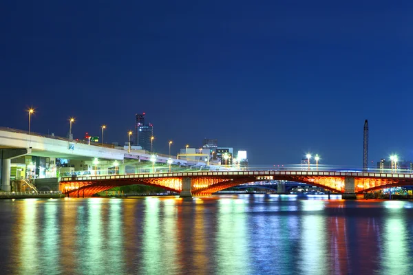 夜に東京高速道路 — ストック写真