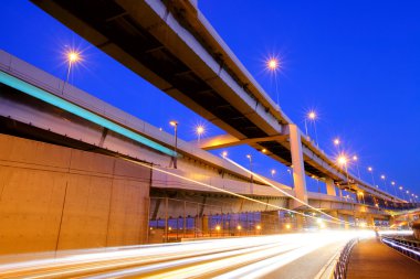 karayolu trafik ışığı ile