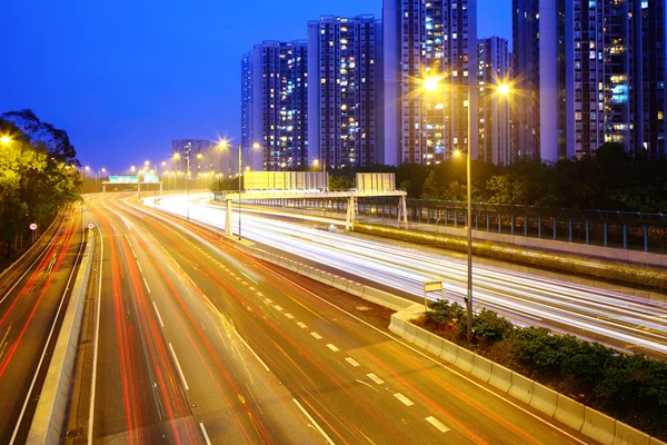 Highway in hong kong bij nacht — Stockfoto