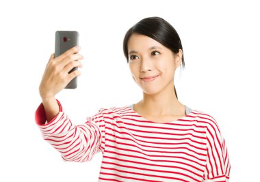 Asyalı kadın tek başına fotoğraf çekmek