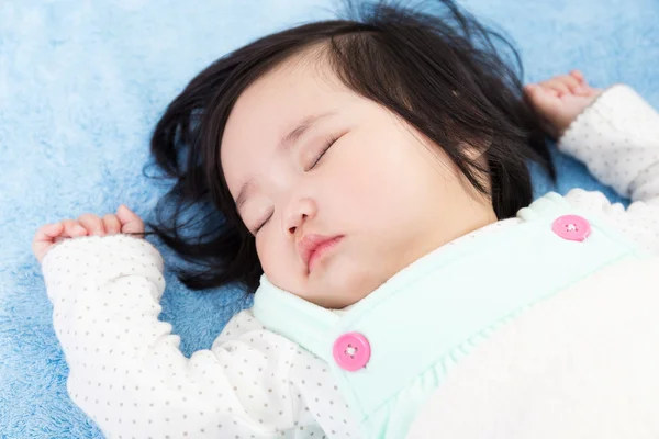 Asiático bebê menina — Fotografia de Stock