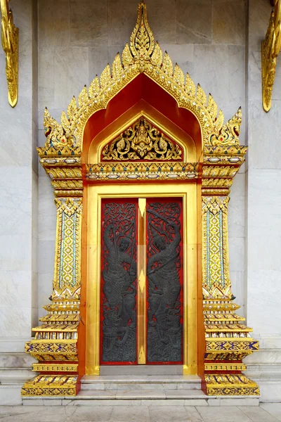 Ingang van de tempel van Thailand — Stockfoto