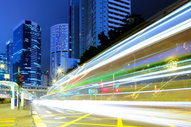 Hong Kong 'da gece trafiği