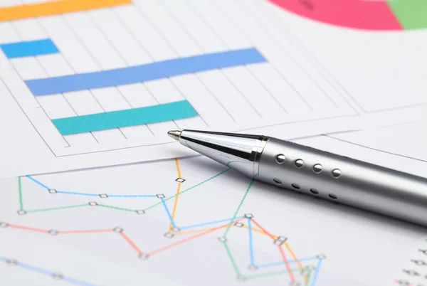 Analysis of business graphs — Stock Photo, Image