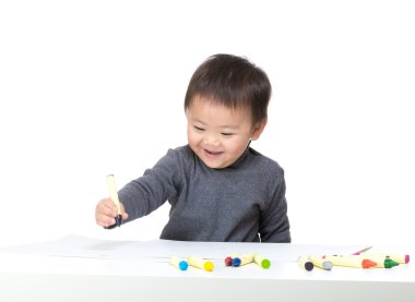 Asya defne çocuk odak üstünde çizim