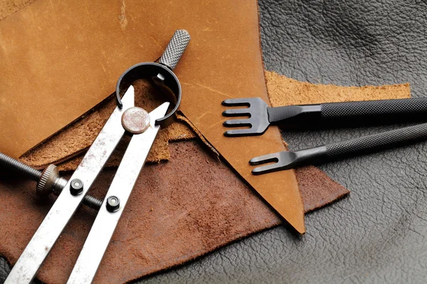 Zelfgemaakte leathercraft apparatuur — Stockfoto