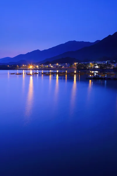 Seelandschaft in der Nacht — Stockfoto