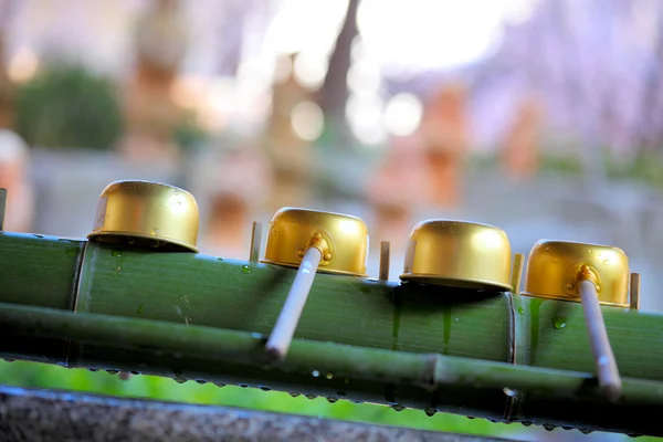 Bamboo water fountain in Japanese garden — Stock Photo, Image