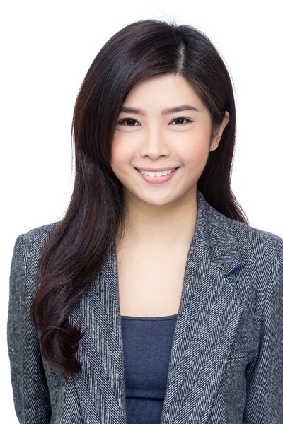 Asiatische Frau mit einem Lächeln auf ihrem Gesicht — Stockfoto