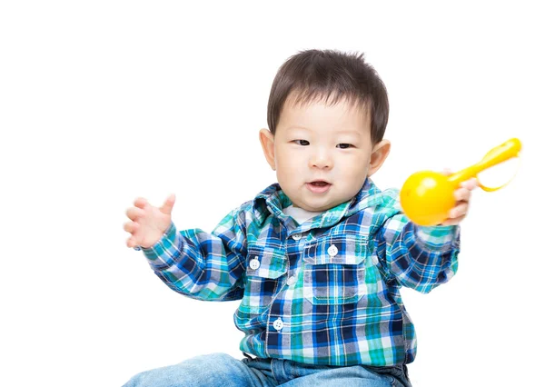 Asiático menino brincando com um brinquedo — Fotografia de Stock